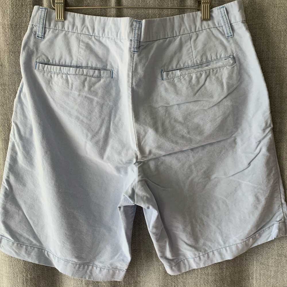 Gap Shorts - Picture 3 of 4
